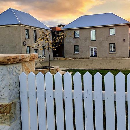 Bed and Breakfast Triabunna Barracks Exteriér fotografie